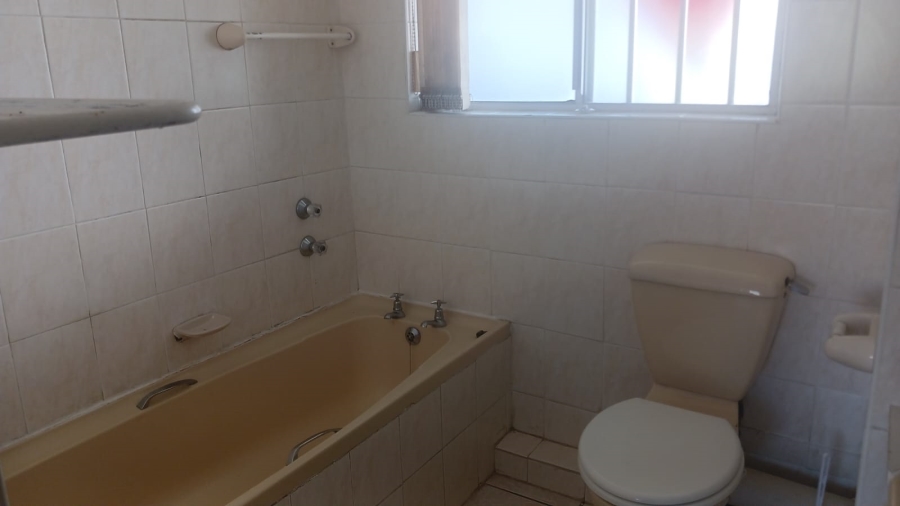 1 Bedroom Property for Sale in Quigney Eastern Cape